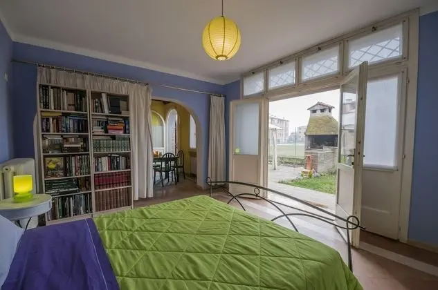 Stüdyo, Bahçe Manzaralı