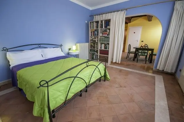 Stüdyo, Bahçe Manzaralı