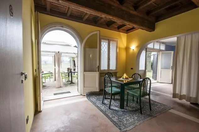 Stüdyo, Bahçe Manzaralı