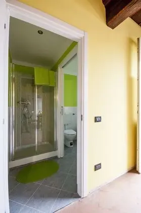 Stüdyo, Bahçe Manzaralı