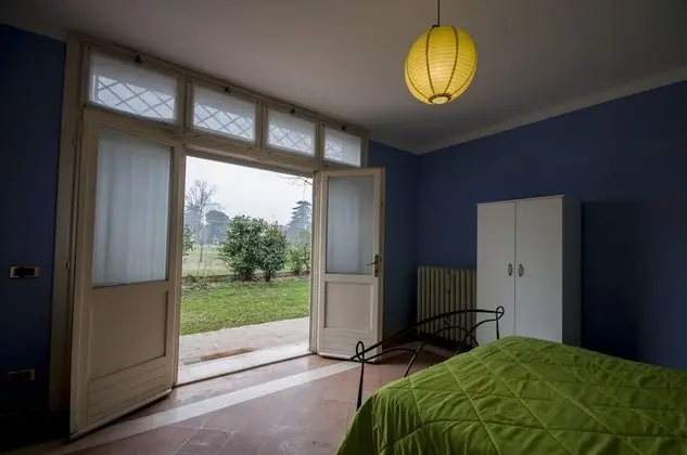 Stüdyo, Bahçe Manzaralı