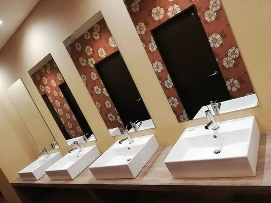 Comfort Üç Kişilik Oda, 1 Büyük (Queen) Boy Yatak ve Çekyat