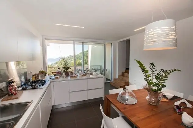 Tek Büyük veya İki Ayrı Yataklı Oda, Deniz Manzaralı (Verde)