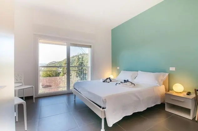 Tek Büyük Yataklı Oda, Deniz Manzaralı (Blu)