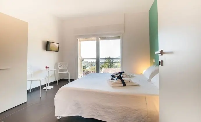 Tek Büyük Yataklı Oda, Deniz Manzaralı (Blu)