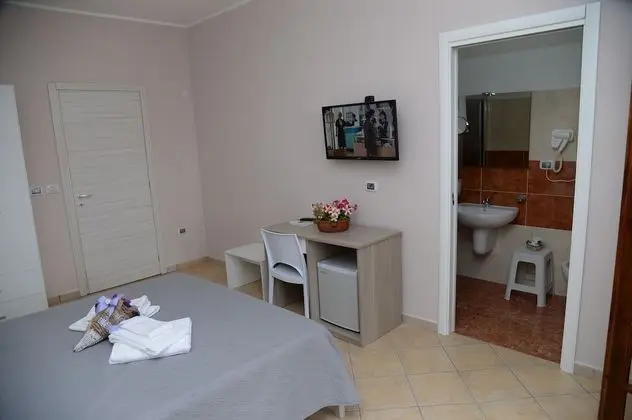 Superior Tek Büyük Yataklı Oda (Lilla)