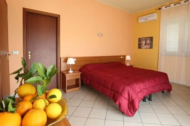 Tek Büyük Yataklı Oda, Balkon (Mandarino)