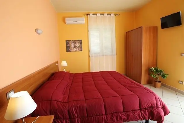 Tek Büyük Yataklı Oda, Balkon (Mandarino)