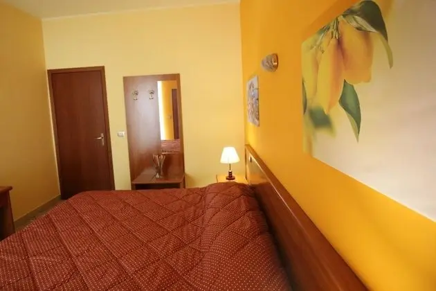 Tek Büyük Yataklı Oda (Limone)