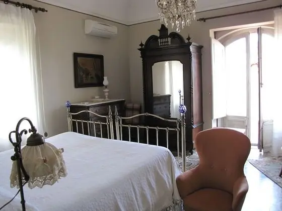 Classic Tek Büyük Yataklı Oda