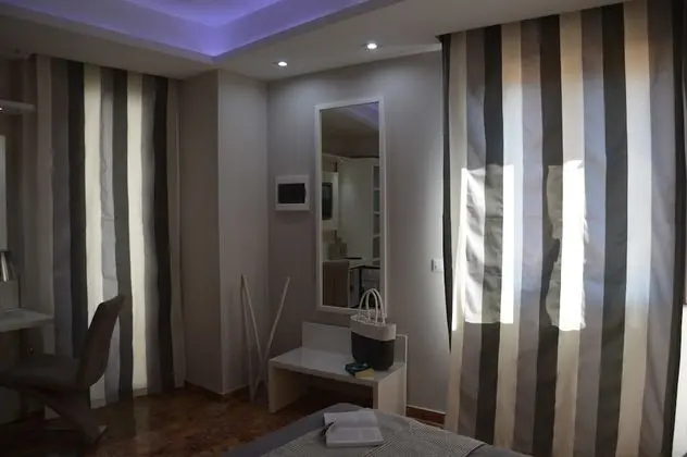 Deluxe Tek Büyük Yataklı Oda, 1 En Büyük (King) Boy Yatak, Engellilere Uygun, Şehir Manzaralı