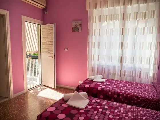 Superior Üç Kişilik Oda, Bahçe Manzaralı