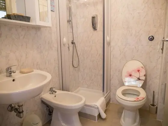 Superior Üç Kişilik Oda, Bahçe Manzaralı