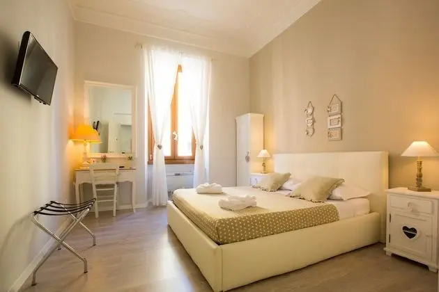 Tek Büyük Yataklı Oda (external bathroom)