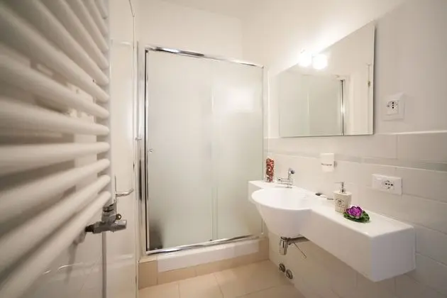 Tek Büyük Yataklı Oda, Özel Banyo