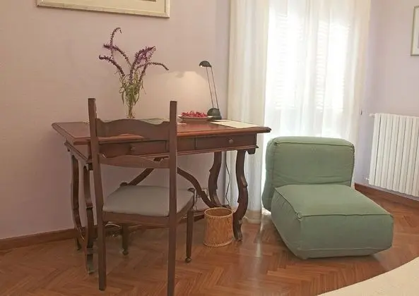 Tek Büyük veya İki Ayrı Yataklı Oda (Fiori)