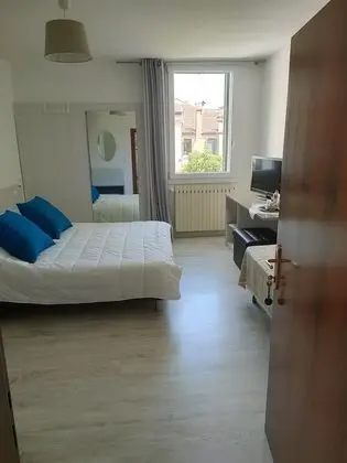 Tek Büyük Yataklı Oda, Bahçe Manzaralı