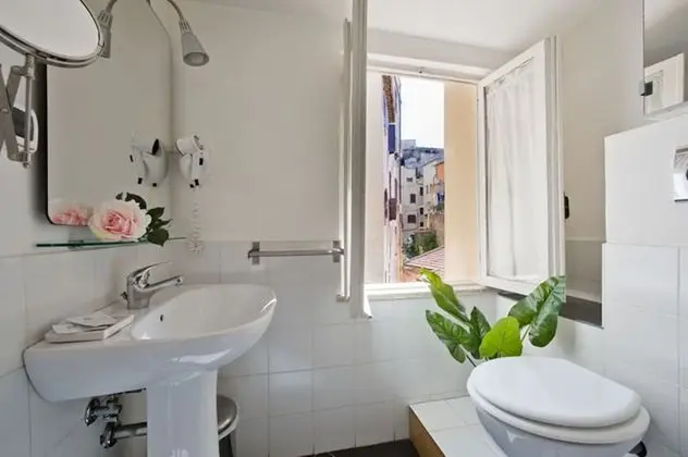 Economy Tek Büyük Yataklı Oda