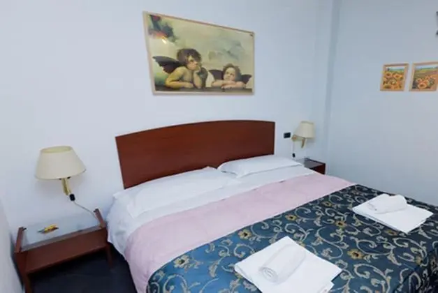 Standard Tek Büyük veya İki Ayrı Yataklı Oda