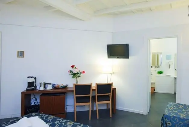 Standard Tek Büyük veya İki Ayrı Yataklı Oda