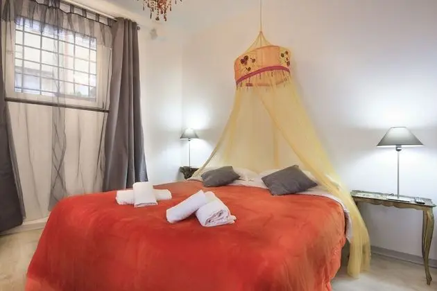 Standard Tek Büyük veya İki Ayrı Yataklı Oda