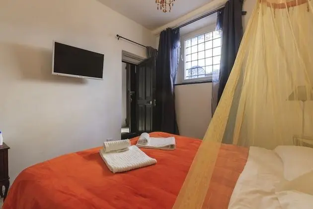 Standard Tek Büyük veya İki Ayrı Yataklı Oda