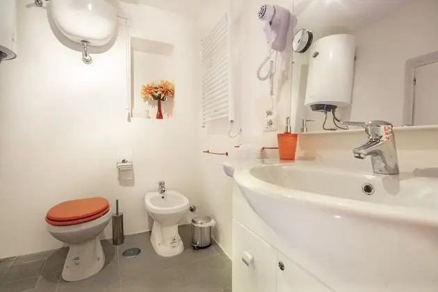 Standard Tek Büyük veya İki Ayrı Yataklı Oda