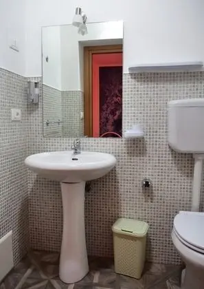 Üç Kişilik Oda (Farfalla)