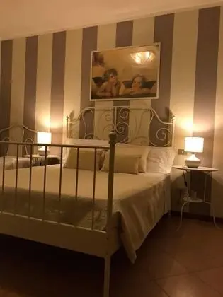 Üç Kişilik Oda