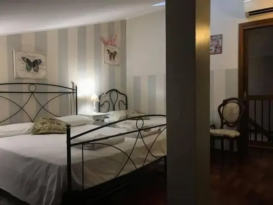 Üç Kişilik Oda