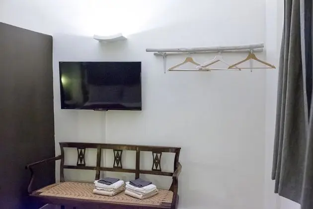 Tek Büyük Yataklı Oda (Ruggine)