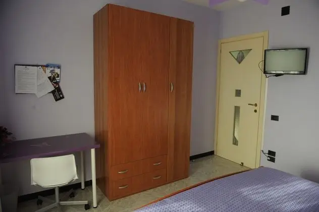 Basic Tek Büyük Yataklı Oda