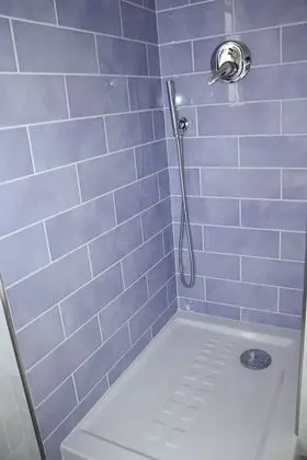 Basic Tek Büyük Yataklı Oda