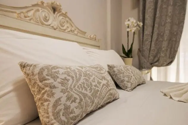 Tek Büyük Yataklı Oda, Özel Banyo (101)