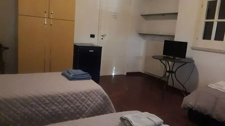 Economy Üç Kişilik Oda, Birden Çok Yatak