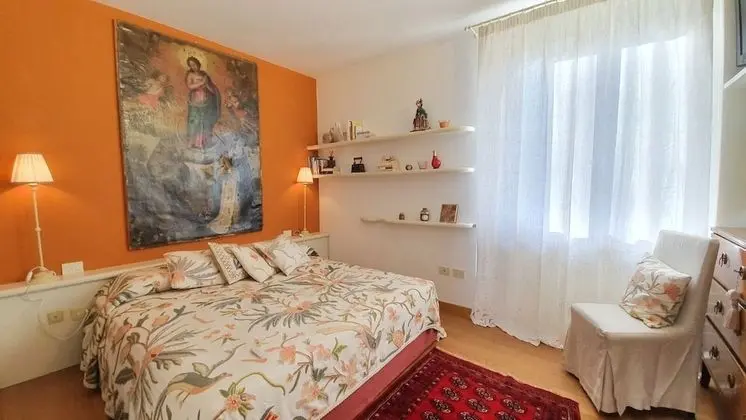 Tek Büyük Yataklı Oda, Banyolu/Duşlu