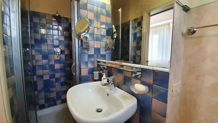 Tek Büyük Yataklı Oda, Banyolu/Duşlu