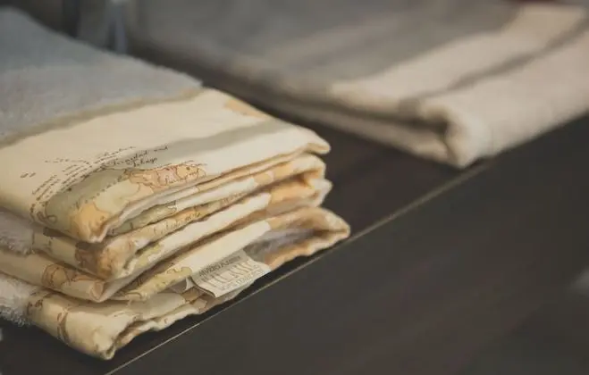 Deluxe Tek Büyük Yataklı Oda, Teras, Göl Manzaralı