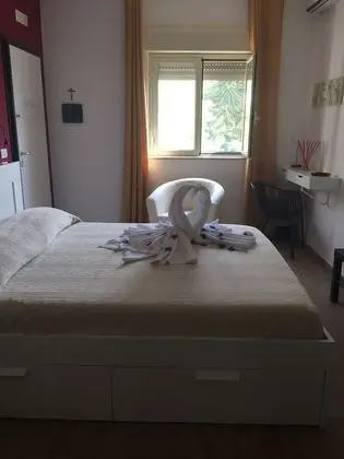 Classic Tek Büyük Yataklı Oda, Kısmi Deniz Manzaralı