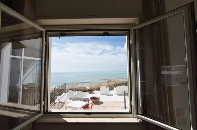 Comfort Tek Büyük Yataklı Oda, Deniz Manzaralı