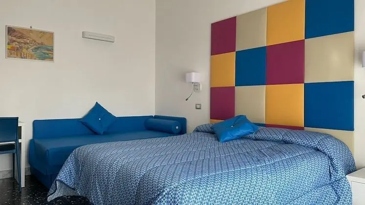 Basic Tek Büyük veya İki Ayrı Yataklı Oda