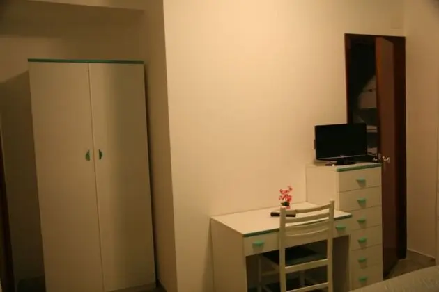 Basic Tek Büyük veya İki Ayrı Yataklı Oda