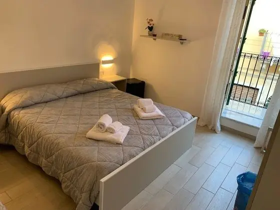 Üç Kişilik Oda, Balkon, Şehir Manzaralı