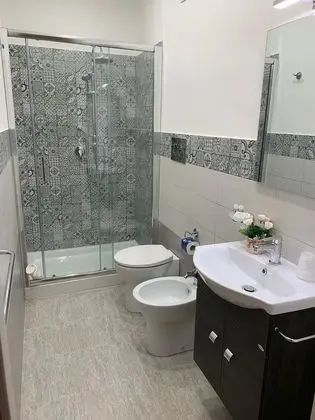 Üç Kişilik Oda, Balkon, Şehir Manzaralı