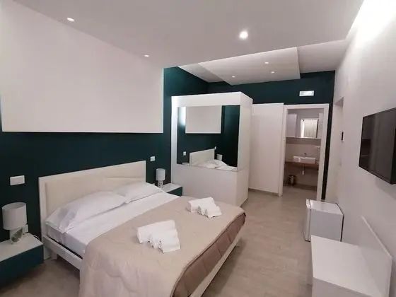 Comfort Tek Büyük veya İki Ayrı Yataklı Oda