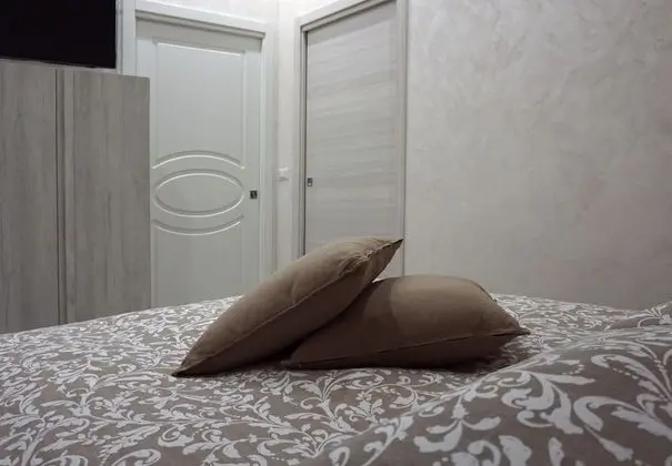 Luxury Oda, 1 En Büyük (King) Boy Yatak (Bella Rosin)