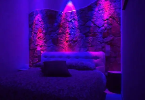 Luxury Oda, 1 En Büyük (King) Boy Yatak (Bella Rosin)