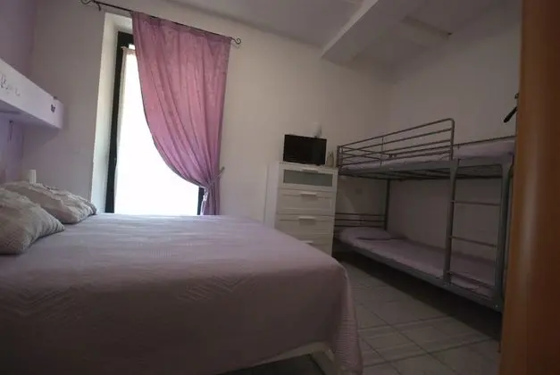 Deluxe Dört Kişilik Oda, Kısmi Deniz Manzaralı