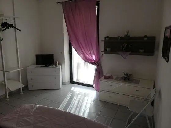 Romantic Tek Büyük Yataklı Oda (Private External Bathroom)