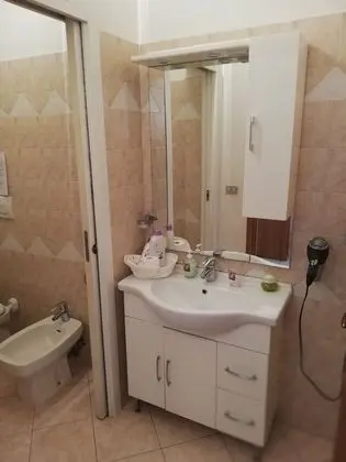 Romantic Tek Büyük Yataklı Oda (Private External Bathroom)